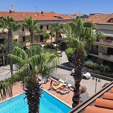 Sicilia, Mansarda Le Due Terrazze Appartement Mascali Buitenkant foto