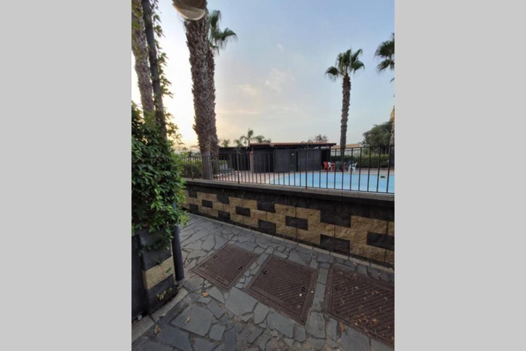 Sicilia, Mansarda Le Due Terrazze Appartement Mascali Buitenkant foto