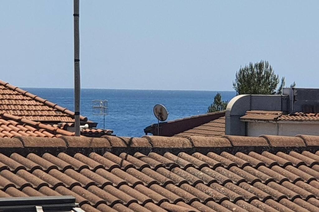 Sicilia, Mansarda Le Due Terrazze Appartement Mascali Buitenkant foto