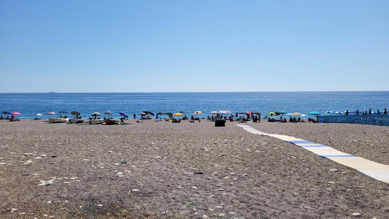 Sicilia, Mansarda Le Due Terrazze Appartement Mascali Buitenkant foto