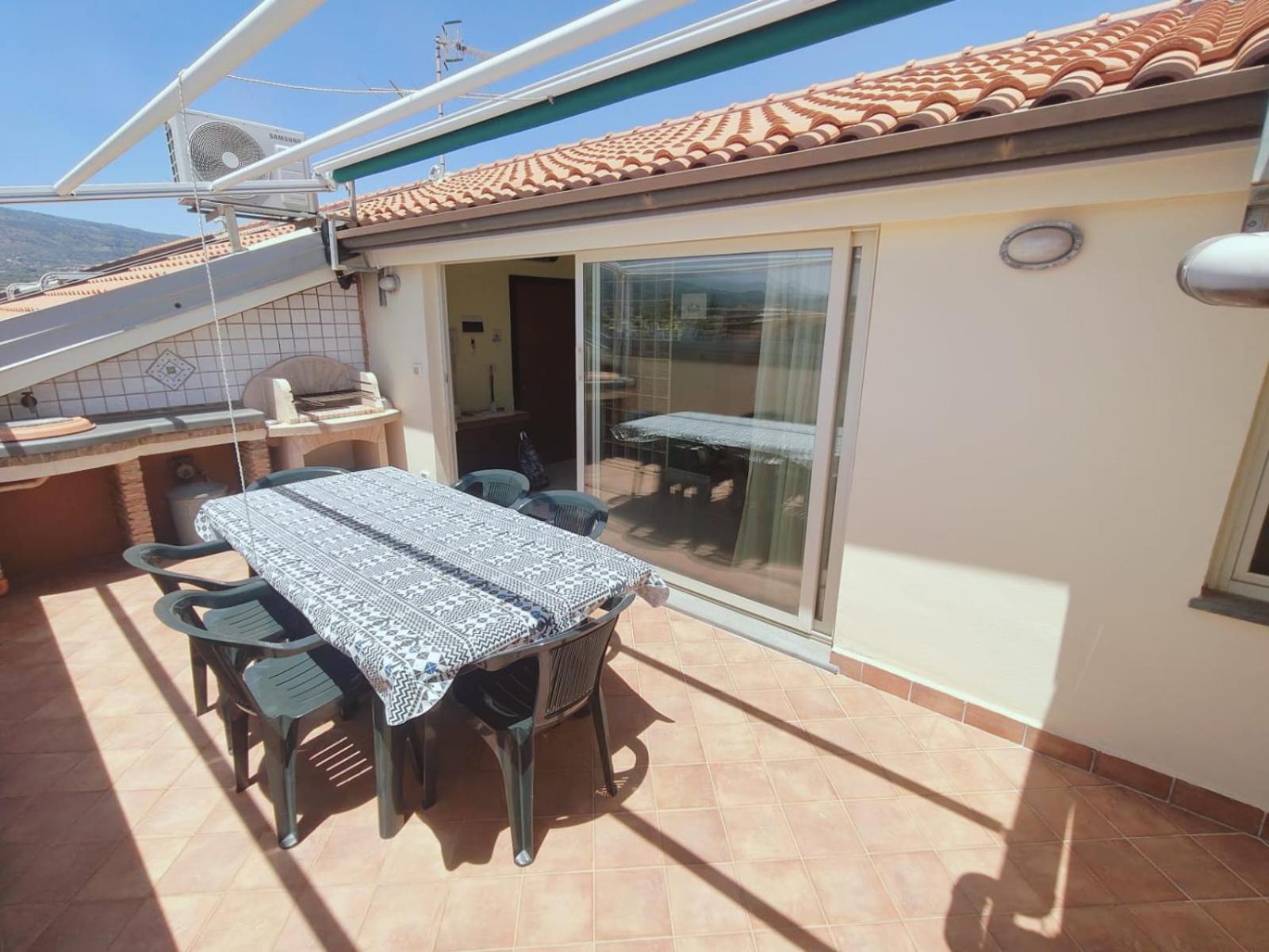 Sicilia, Mansarda Le Due Terrazze Appartement Mascali Buitenkant foto