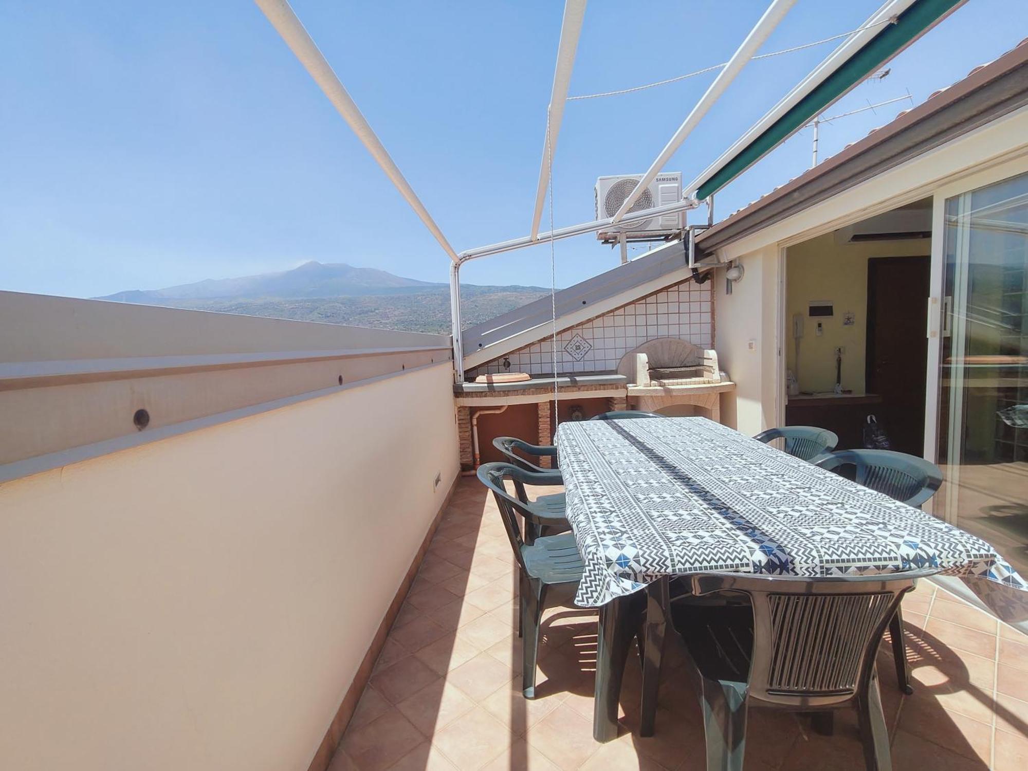 Sicilia, Mansarda Le Due Terrazze Appartement Mascali Buitenkant foto